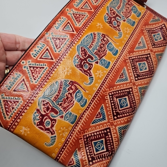 NWT Boho Leather Elephant Clutch Wristlet Large - Picture 2 of 7